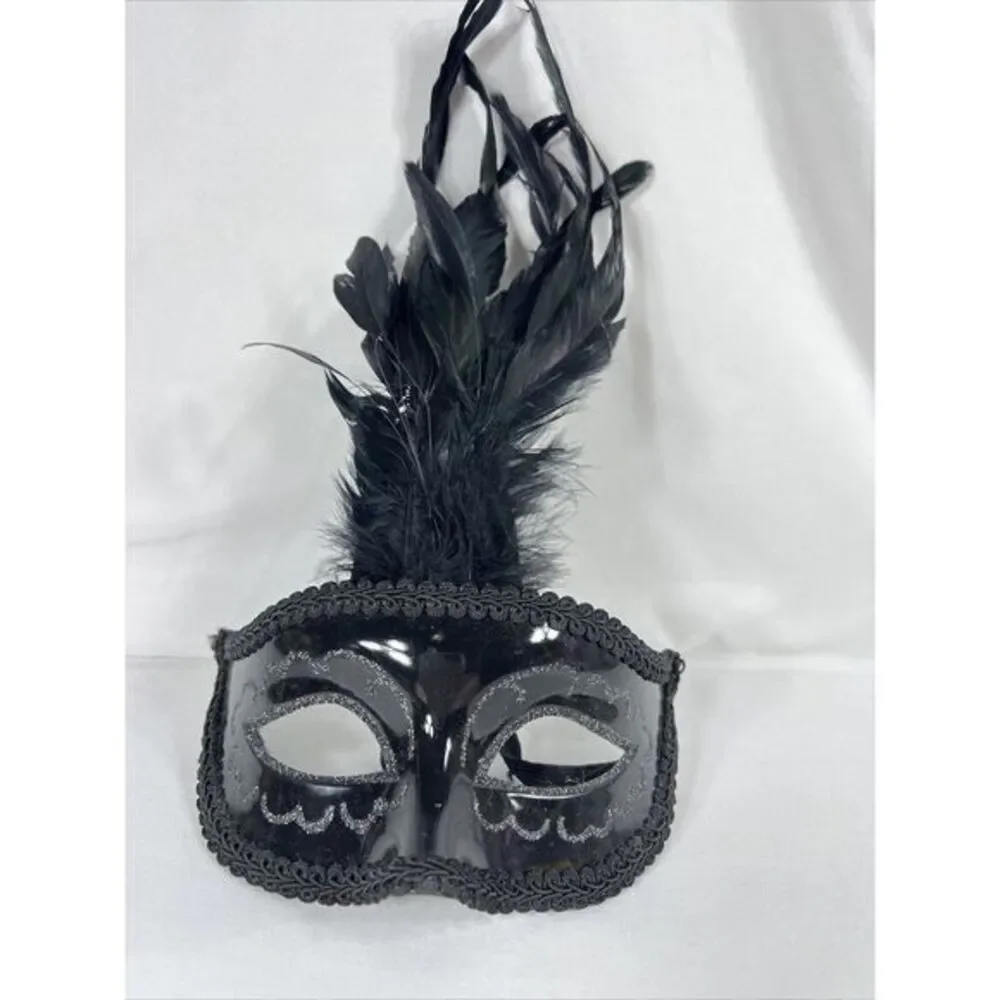 Black And Silver Mardi Gras Feather Mask Masquerade‎ Sequins Sparkle